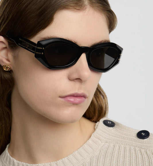 Choosing the Perfect Statement Eyewear: Insights from Bold & Beyond Shades